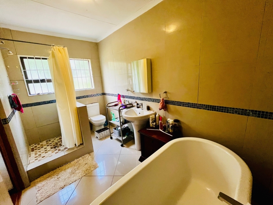 To Let 3 Bedroom Property for Rent in Bainsvlei Free State